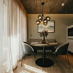 The Black Eagle Luxury Hotel apartamentowy Mayrhofen