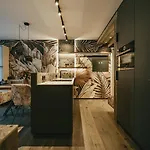 Hotel apartamentowy The Black Eagle Luxury 4*