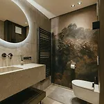 The Black Eagle Luxury 4*