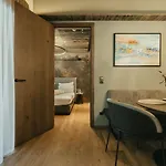 The Black Eagle Luxury Hotel apartamentowy