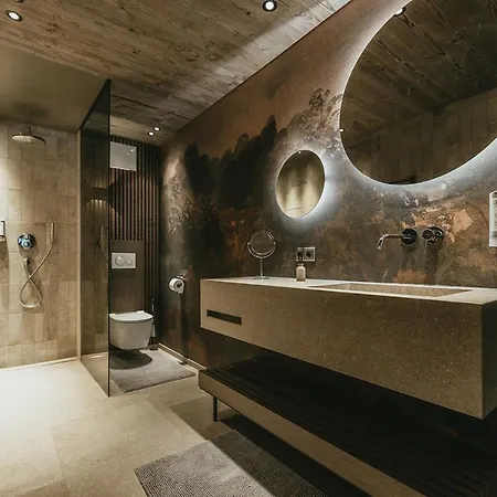 The Black Eagle Luxury 4*