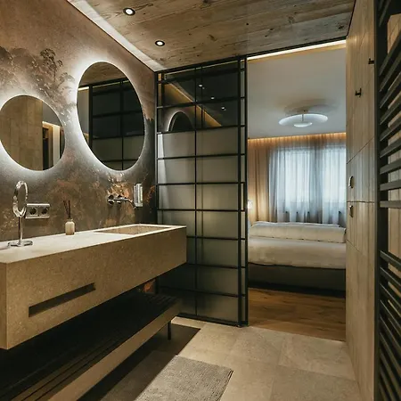 The Black Eagle Luxury 4* Mayrhofen