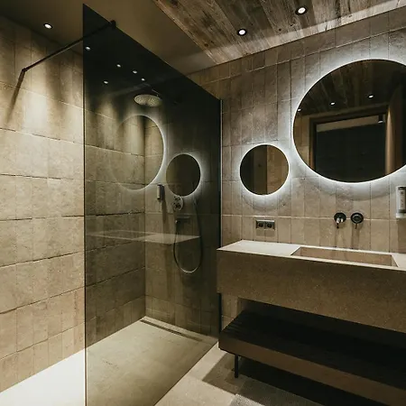 The Black Eagle Luxury Aparthotel Mayrhofen