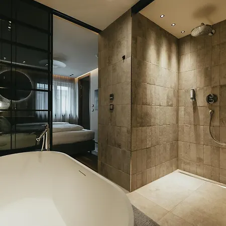 The Black Eagle Luxury Aparthotel Mayrhofen