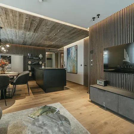 Aparthotel The Black Eagle Luxury