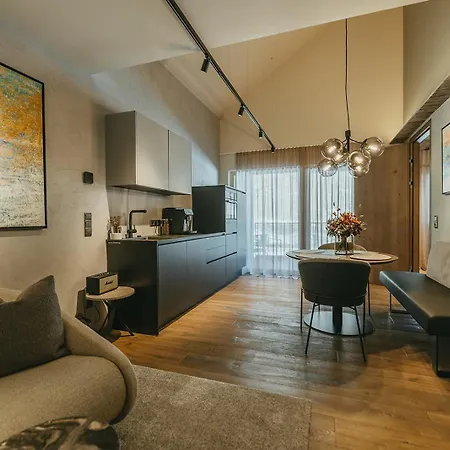 The Black Eagle Luxury Aparthotel Mayrhofen