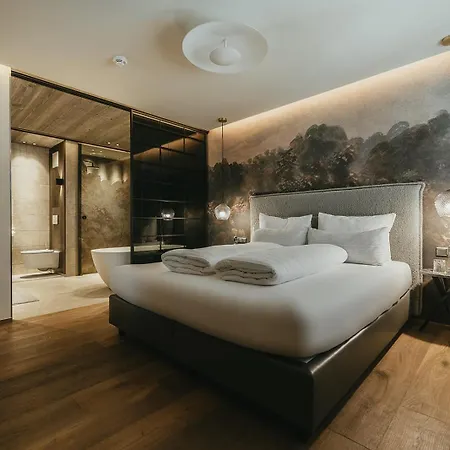 מלון דירות The Black Eagle Luxury