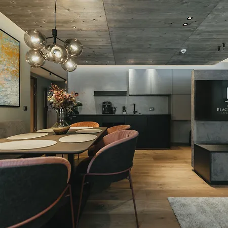 The Black Eagle Luxury Mayrhofen