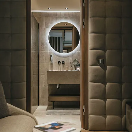The Black Eagle Luxury 4*