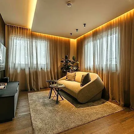The Black Eagle Luxury 4*