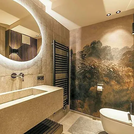 Aparthotel The Black Eagle Luxury 4*