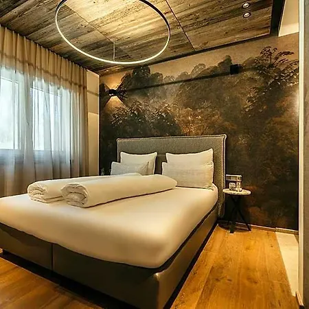 Aparthotel The Black Eagle Luxury