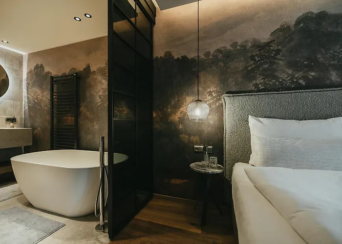 The Black Eagle Luxury Ξενοδοχείο με διαμερίσματα 4*