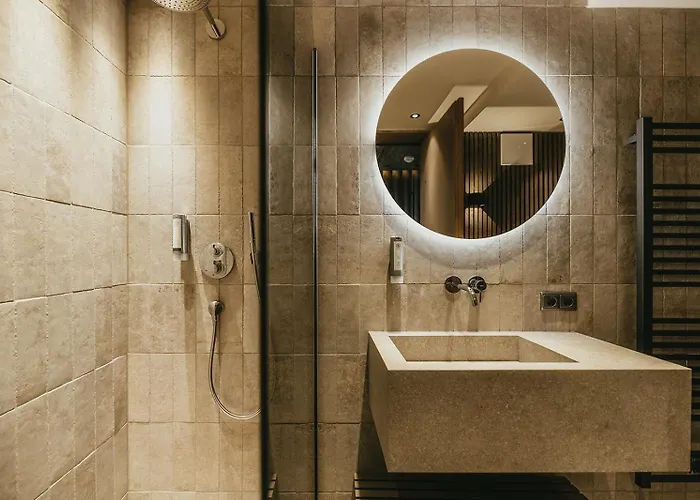 Apartahotel The Black Eagle Luxury