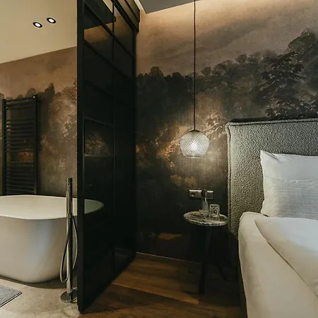 The Black Eagle Luxury Hotel apartamentowy 4*