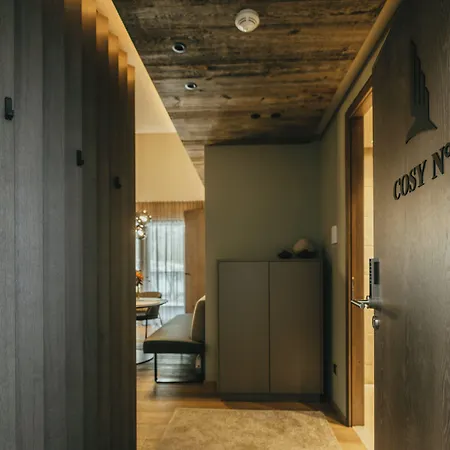 The Black Eagle Luxury Hotel apartamentowy 4*