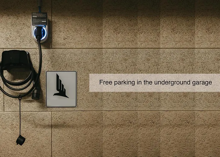 The Black Eagle Luxury Lägenhetshotell 4*