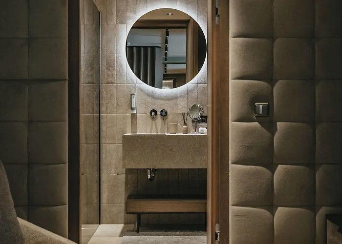 The Black Eagle Luxury 4*